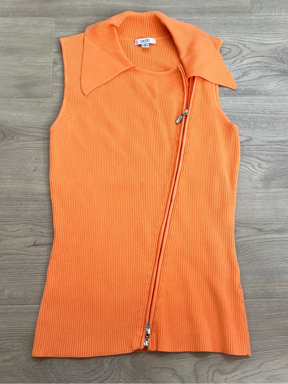Cache Sleeveless Ribbed Zip-Front Top in Bright Orange GUC